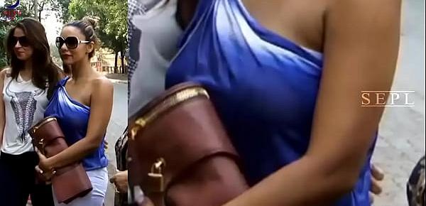  Oooppsss Gauri Khan In Blue Sexposing Dress NIP Visible